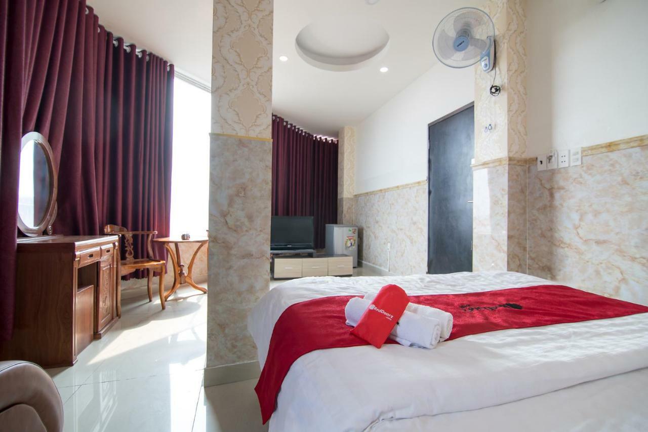 Reddoorz Plus Near Mien Tay Bus Station 2 Ho-Chi-Minh-Stadt Exterior foto