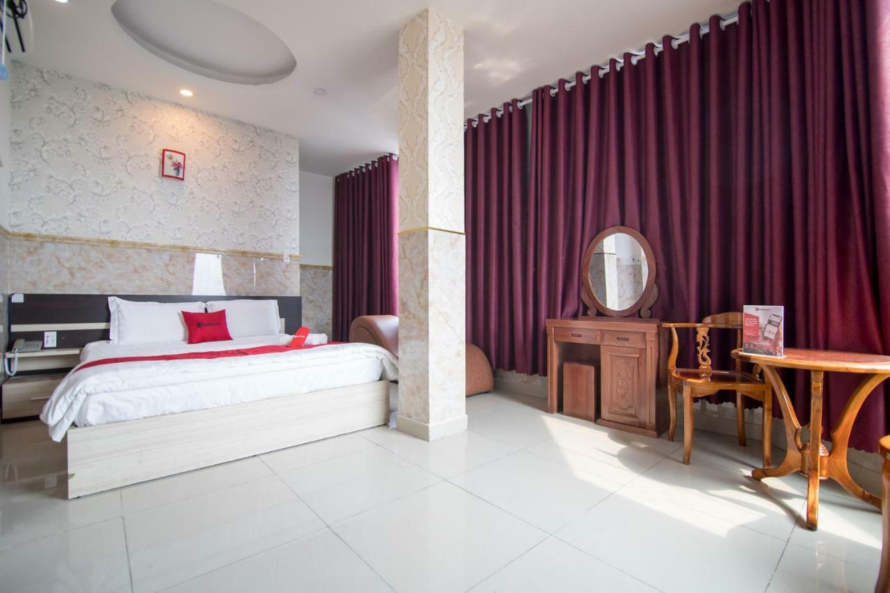 Reddoorz Plus Near Mien Tay Bus Station 2 Ho-Chi-Minh-Stadt Exterior foto